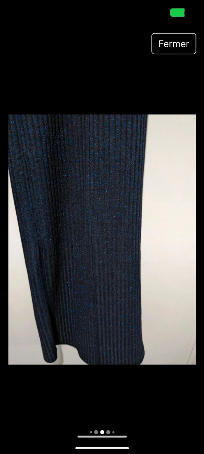 Magnifique pantalon Kiabi bleu marine à jambes larges en maille côtelées et pailleté. Taille 42 - photo numéro 6