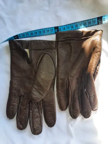 Gants en cuir vintage
