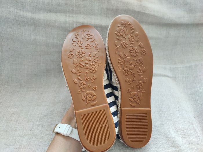 Espadrilles rayées artisanales pointure 39 neuves - photo numéro 6
