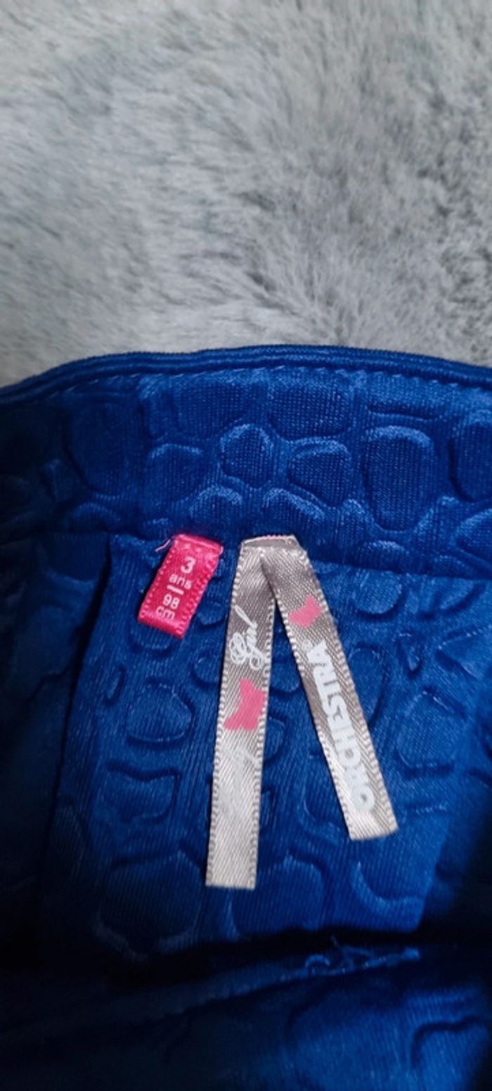 Jupe bleue - photo numéro 2