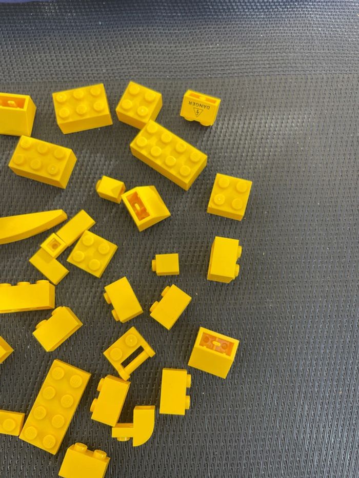 Lego lot vrac jaune officiel pièces détachées caserne star wars Harry Potter city - photo numéro 5