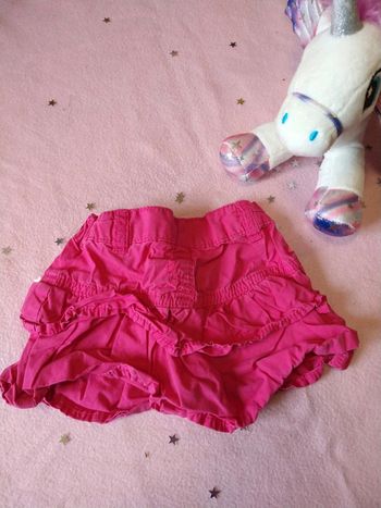 Jupe marque Kiabi taille 18 mois en très bon état