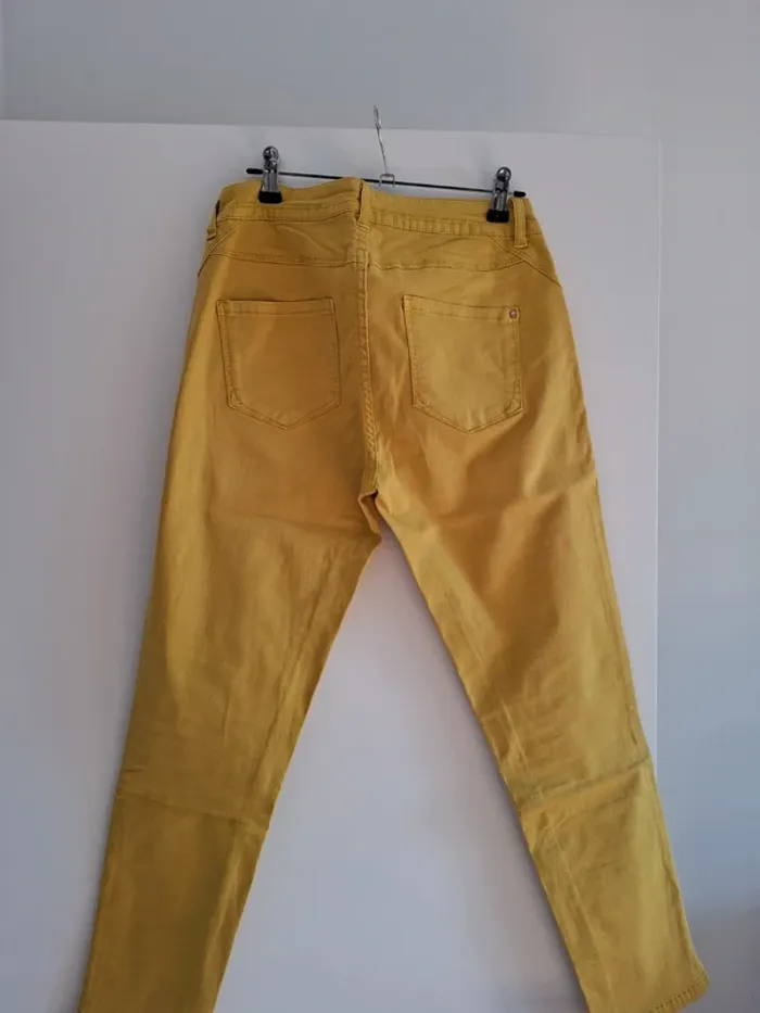 Pantalon jaune grain de malice - 38 - très bon état - photo numéro 4