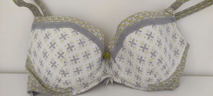 Soutien gorge 90D - photo numéro 2