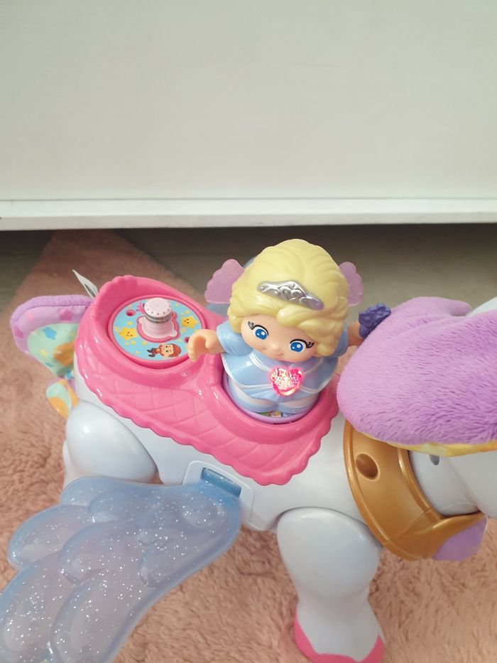 Azalée la licorne - photo numéro 2