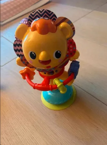 Hula  hoop  p tit  lion  à  ventouse  vtech