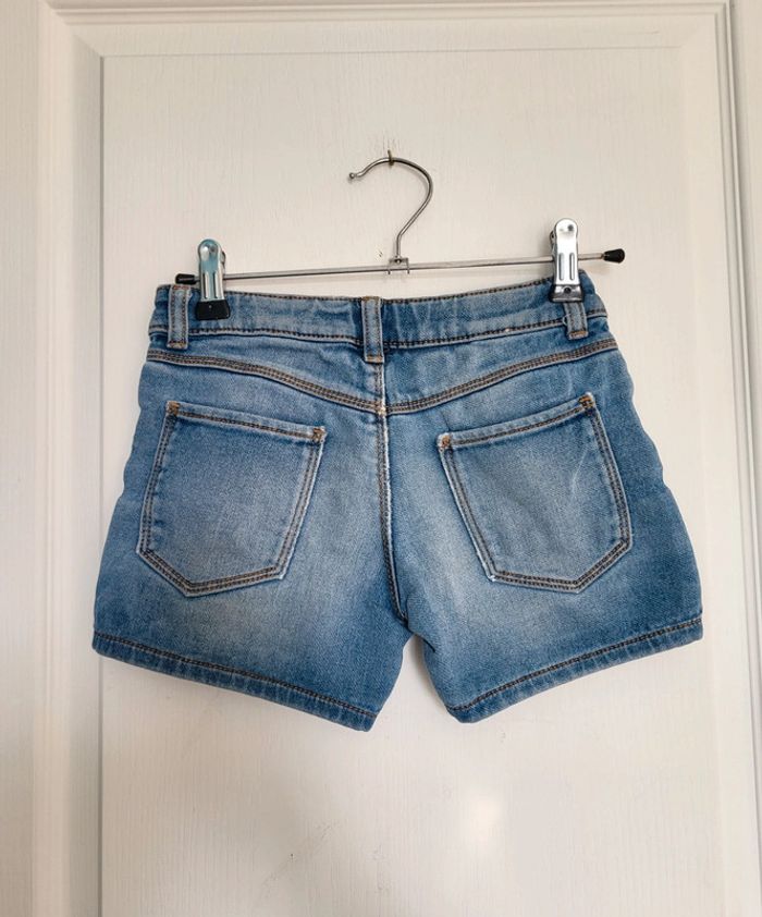 Short jean Benetton 7 ans - photo numéro 3