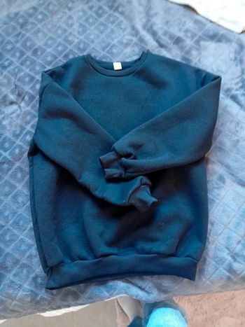 Pull noir