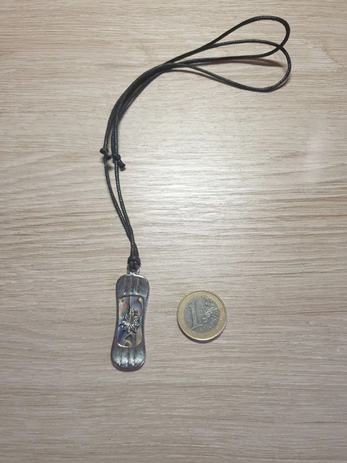 Ravissant collier vintage surf mixte