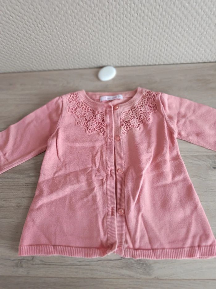 Gilet bicolore 4 ans très bon état - photo numéro 6