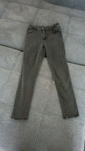 Jeans slim fille marque Mango taille 11 12 ans noir