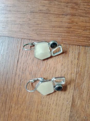 Jolies boucles d'oreilles 🌞