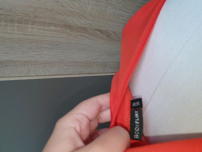 Jolie robe - photo numéro 3