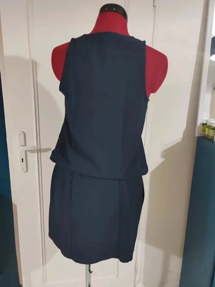 Robe. - photo numéro 3