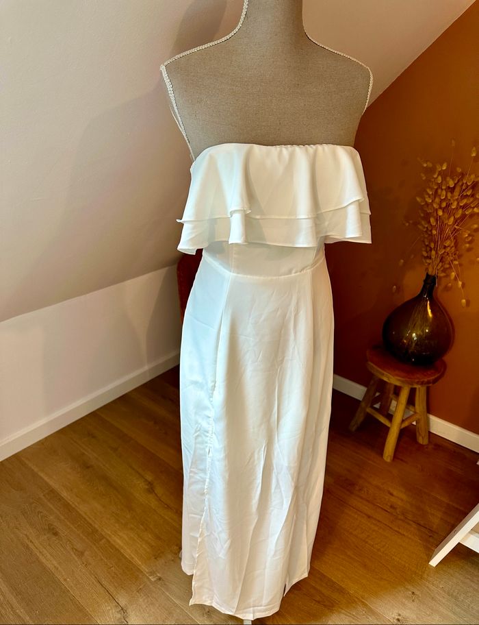 💜 Robe blanche sans bretelle et fendu Shein taille M neuf 💜 - photo numéro 2