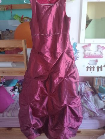 Robe Bordeaux
Taille 36