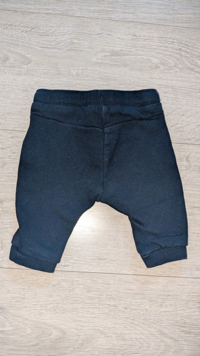 Pantalon jogging 1 mois hiver - photo numéro 4