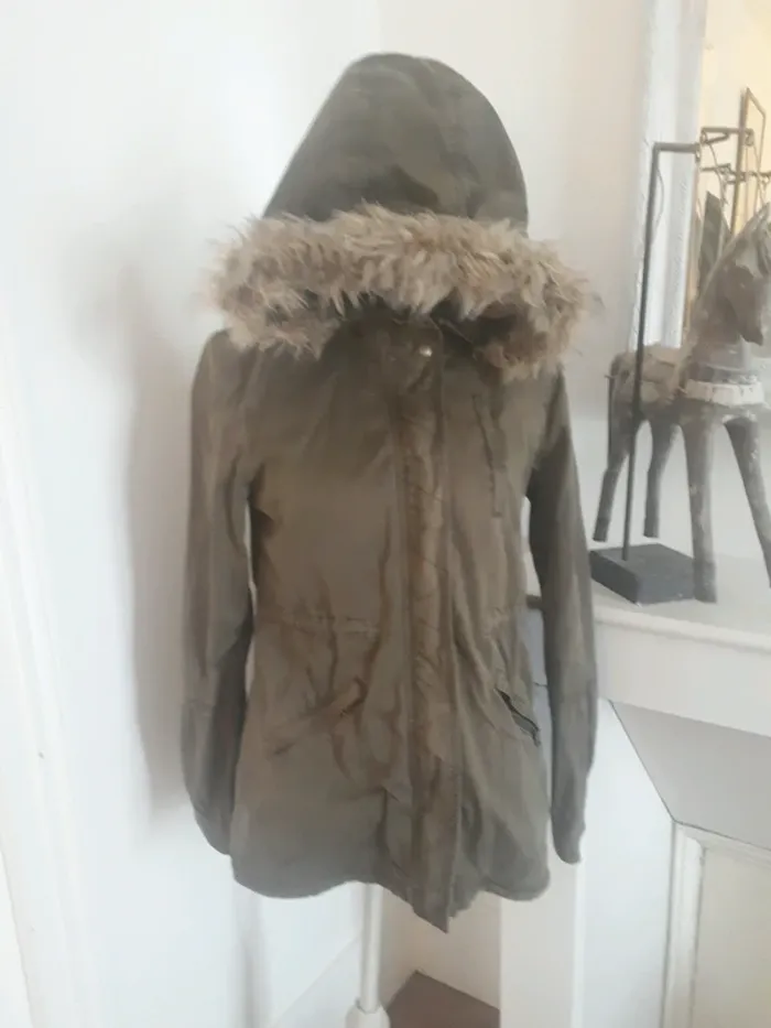 Veste fouree amovible ikks 14 ans