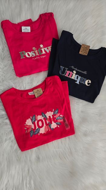 NEUFS (non portés)😍🤩⚘️ lot Tee-shirts ml 10 ans fille⚘️😍🤩