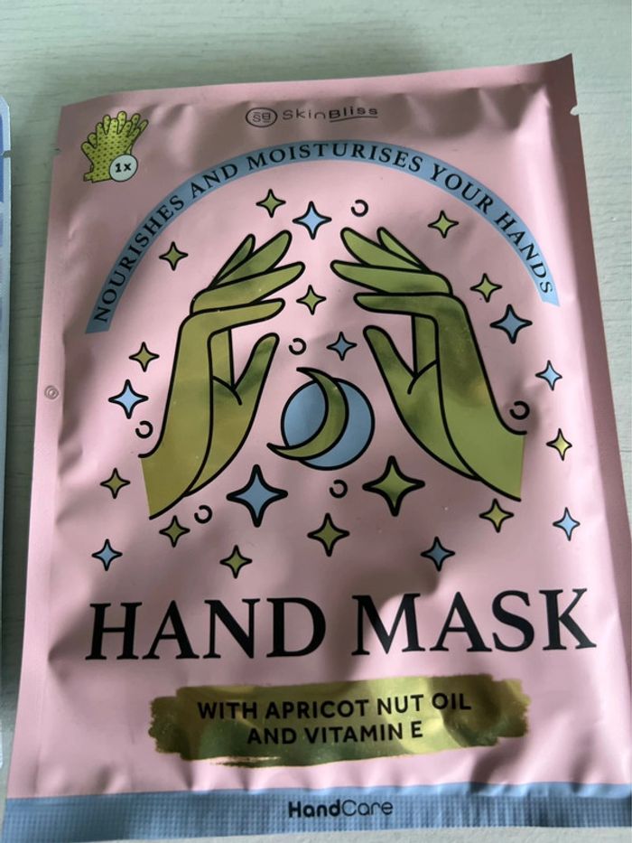Masque visage et mains - photo numéro 3