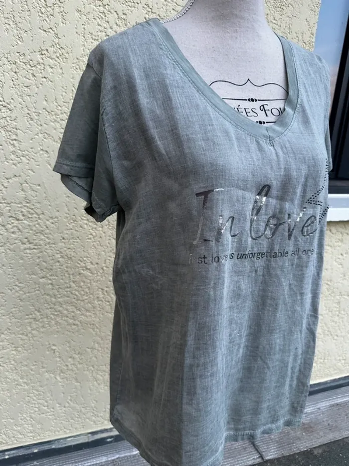 🌿 T-shirt kaki neuf - Angeles Llaz - Lin & détails argentés - Taille M - photo numéro 13