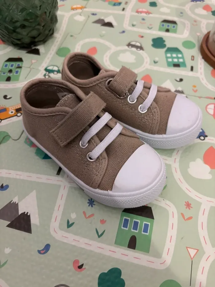Chaussures saxo taille 22