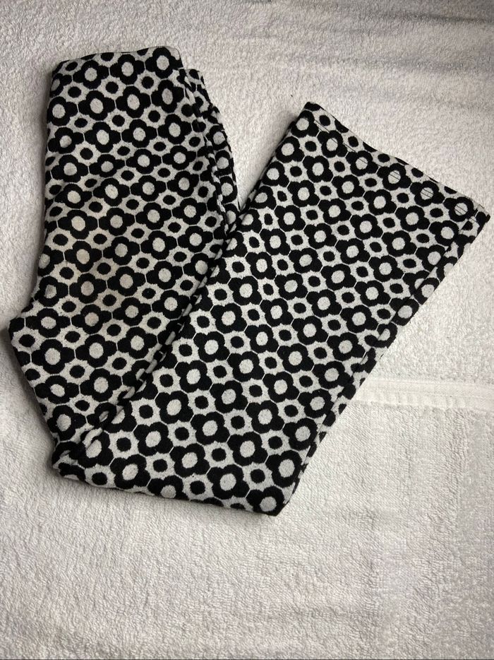 Pantalon à motif noir et blanc stylé - photo numéro 2