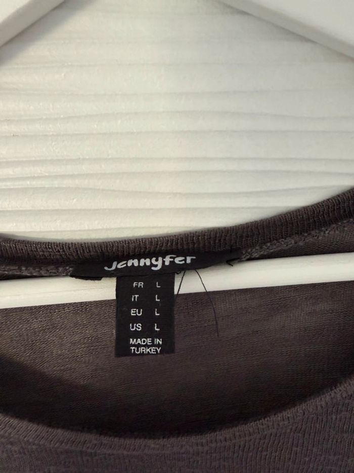 Haut t-shirt pull fin gris foncé anthracite écriture motifs à manches 3/4 col rond - photo numéro 6