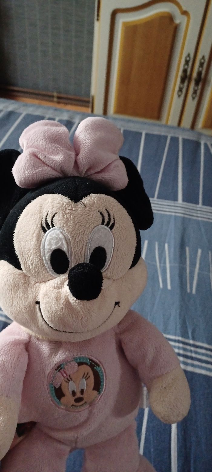 Très petite peluche minnie - photo numéro 2