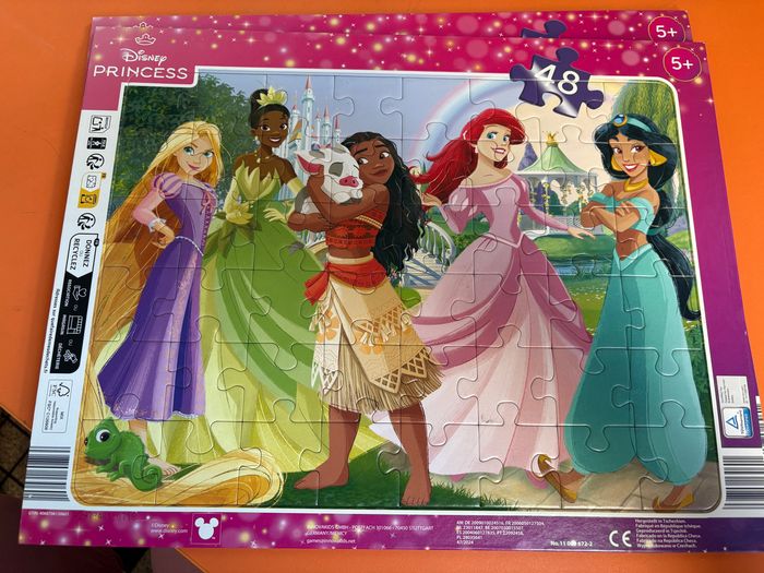 2 puzzles princesses Disney 48 pièces