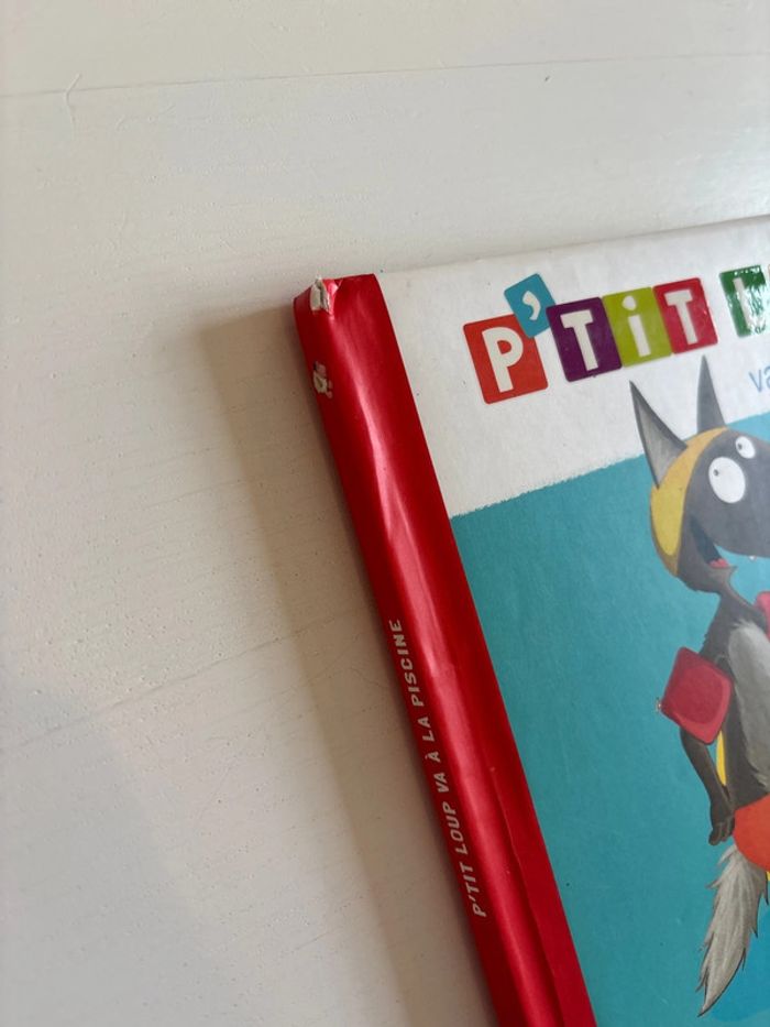 Livre p’tit loup va à la piscine - photo numéro 2