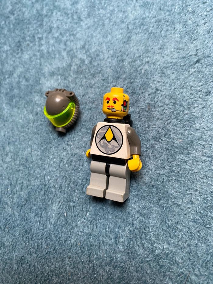 Minifigurine lego space explorien chief - photo numéro 3