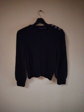 Pull noir