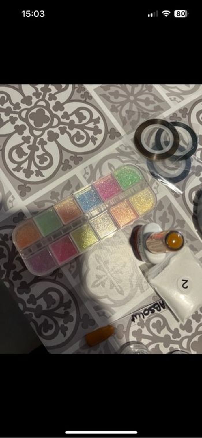 Lot de matériel pour ongles