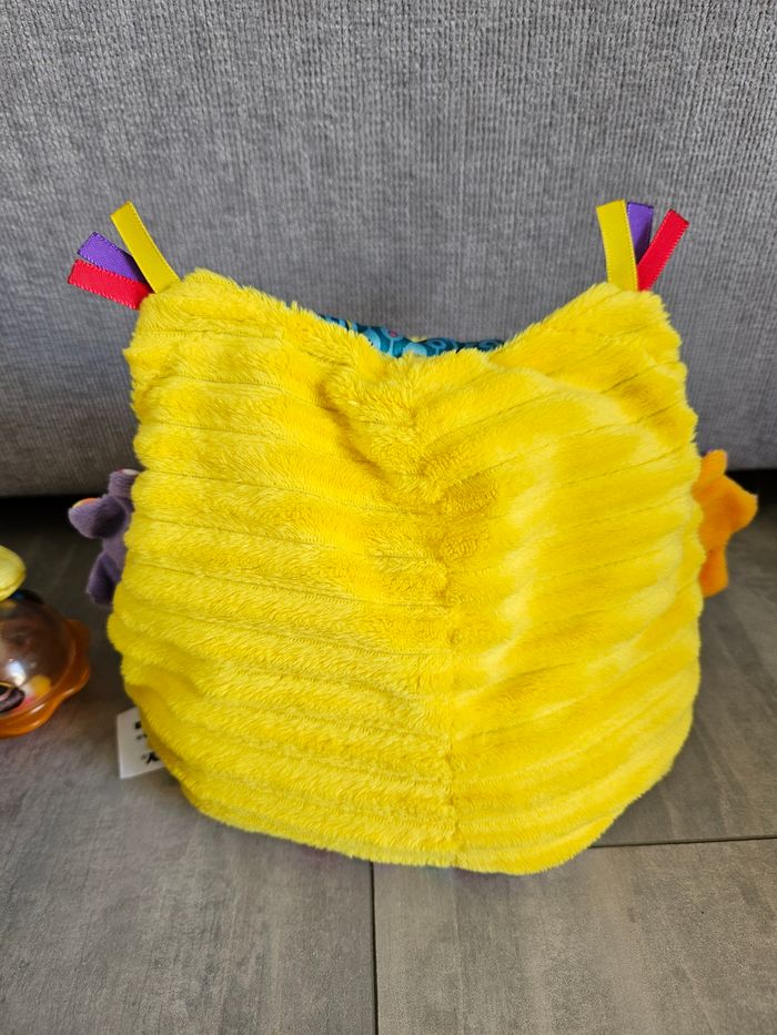 Lot jouets d'éveils veilleuse et peluche Lamaze - photo numéro 3