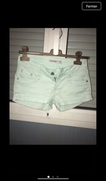 Short vert pastel