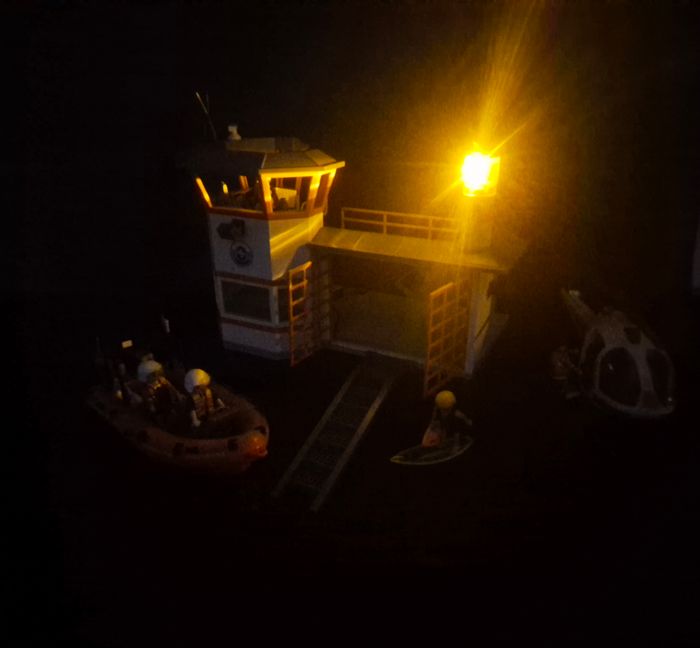 Playmobil - Station des gardes côtes 5539 et hélicoptère 5542 - L'alerte est donnée - photo numéro 5