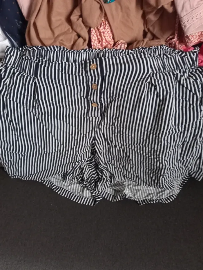 Short grande taille 48