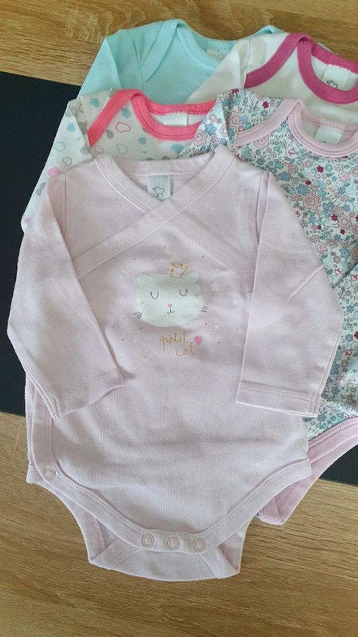 Lot de 6 bodies manches longues 68 cm - photo numéro 4