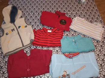 Lot 7 gilets & pulls bébé garçon 6 mois