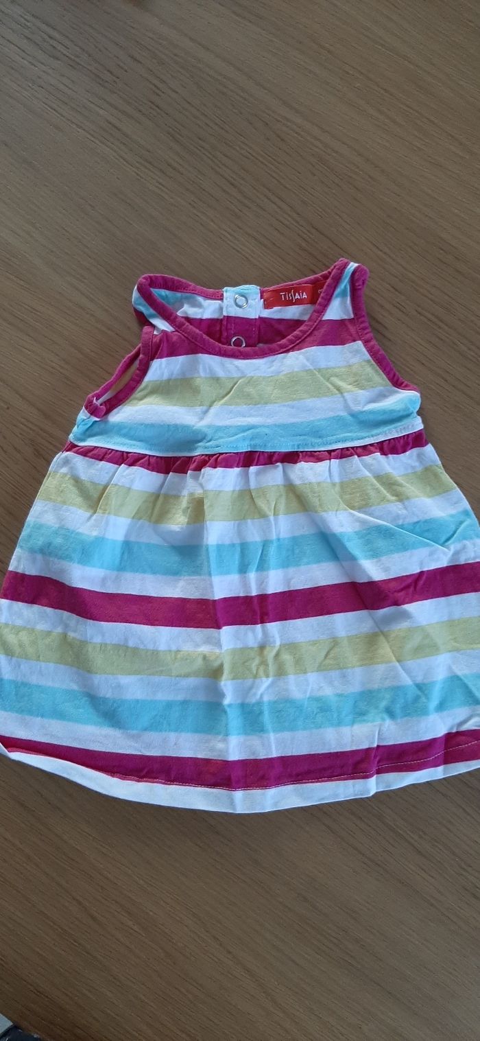 Robe multicolore taille 3 mois