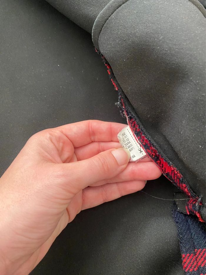 Veste longue à carreaux rouge et noir taille L - photo numéro 5