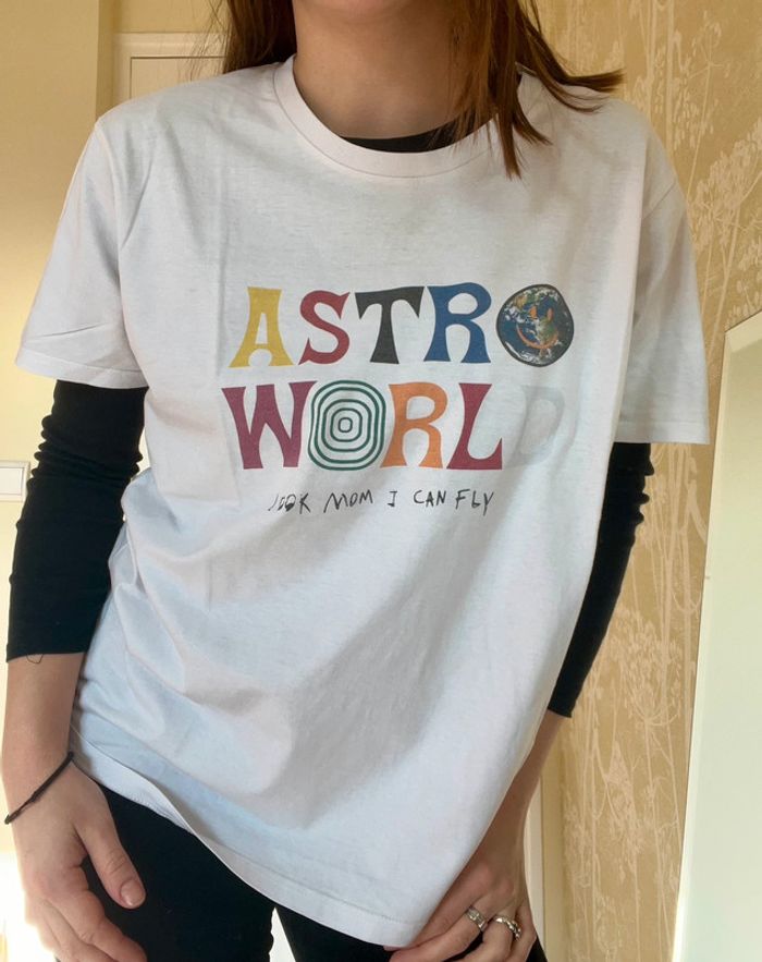Tee shirt imprimé astroworld travis scott - photo numéro 2
