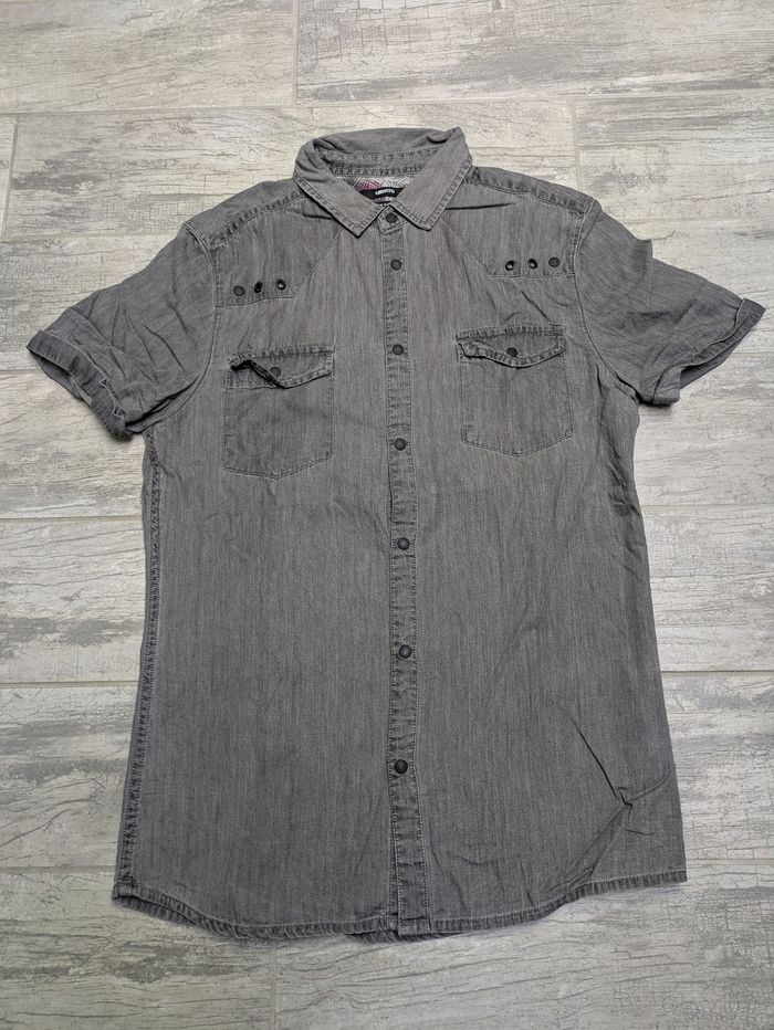Chemise manches courtes