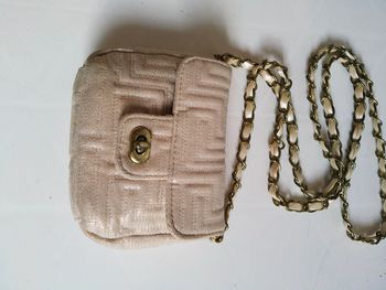 Petit sac à main doré