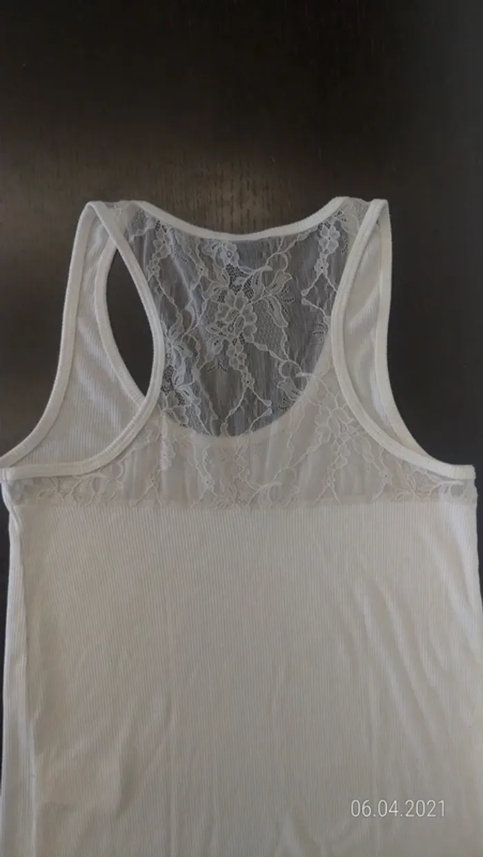 Débardeur long blanc haut de dos dentelle - photo numéro 6