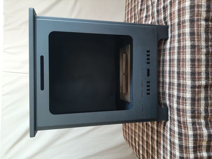 Cheminée bioéthanol sur pied rétro - HOME.OM