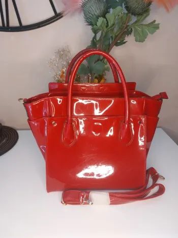 Sac vernis rouge