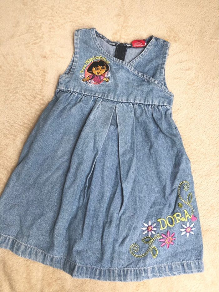 Robe / 3ans / dora l’exploratrice