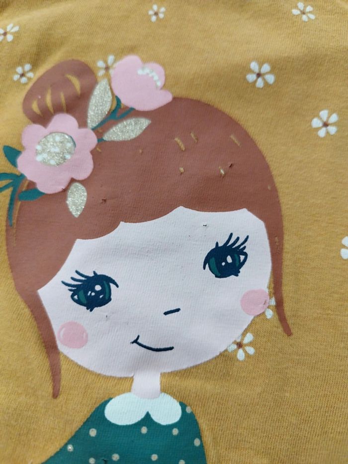 T-shirt c&a 4 ans - photo numéro 2